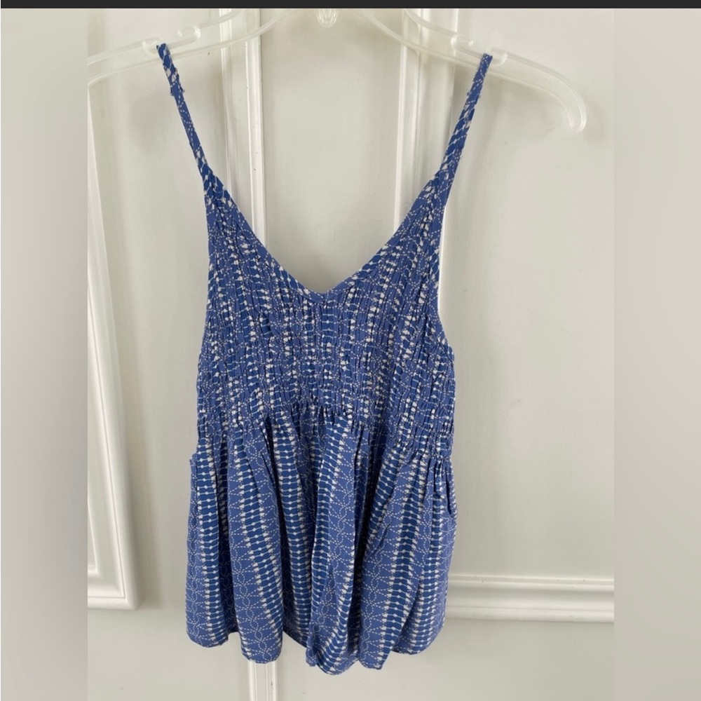 Kendall & Kylie tank top.